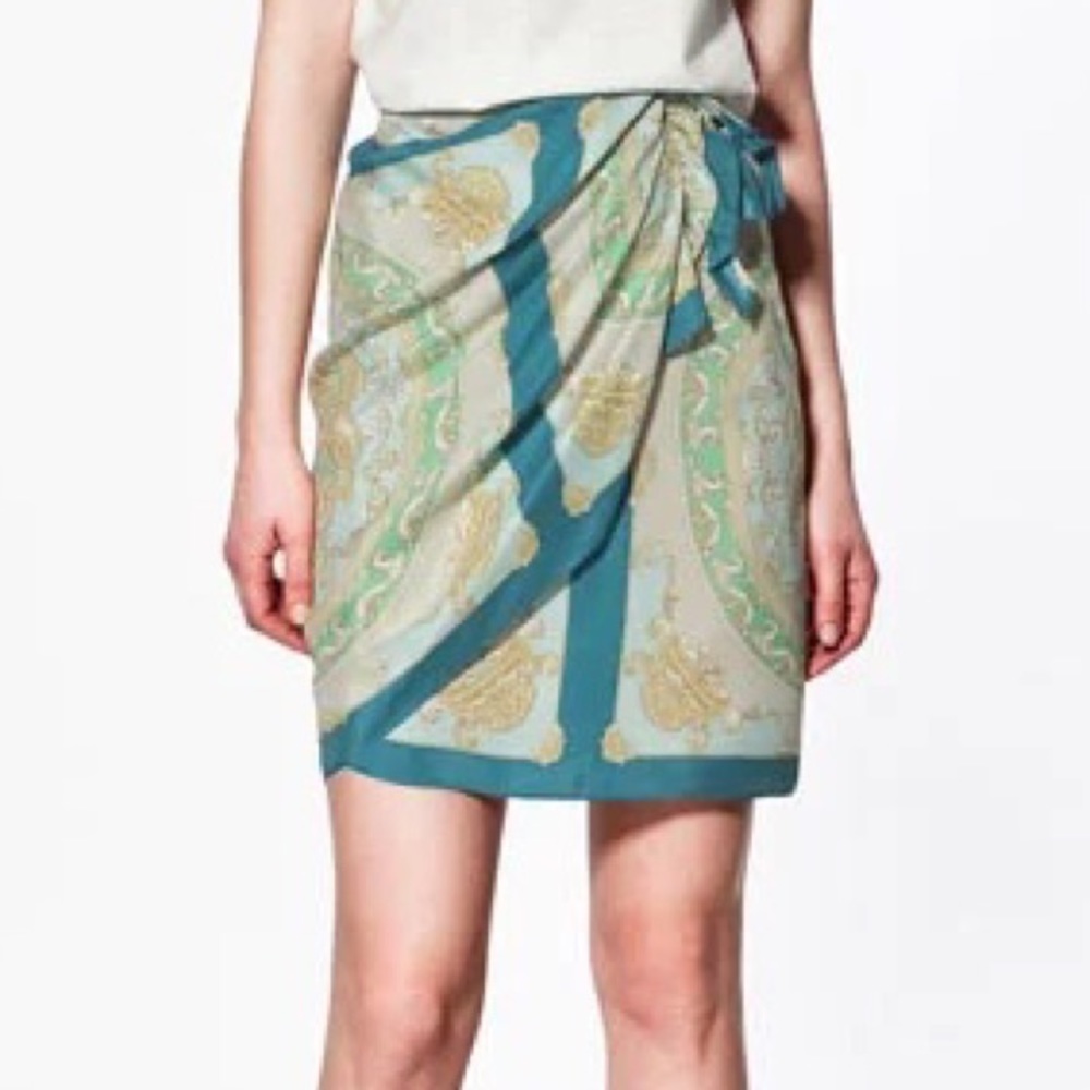Zara 100% Mulberry Silk Scarf Wrap Skirt Blue Green Baroque